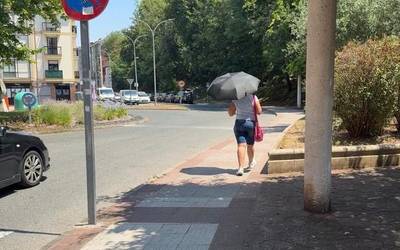 Alerta laranja aktibatuko dute astebururako, tenperatura altuengatik