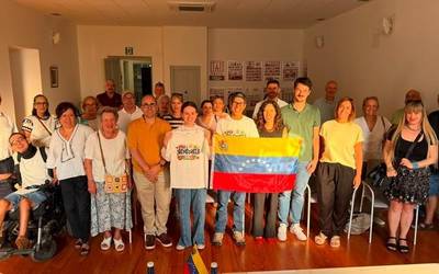 Topaketa egin dute Bergarako EAJk eta Venezuelarrak Euskadin elkarteak