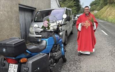 Autoak bedeinkatuta eta luntxarekin ospatu dute San Kristobal eguna, Aldai Egian