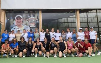 Muguruza Cup txapelketa jokatu dute 14 bikotek
