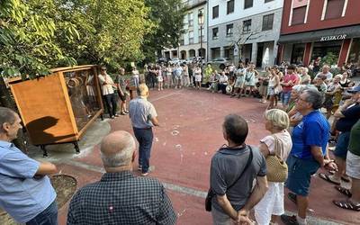 Antzuolako narrugintzari aitortza egiten dion erakustokia bistaratu du Narruolak