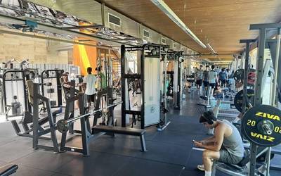 Landakoko fitness aretoko makina guztiak aldatuko dituzte