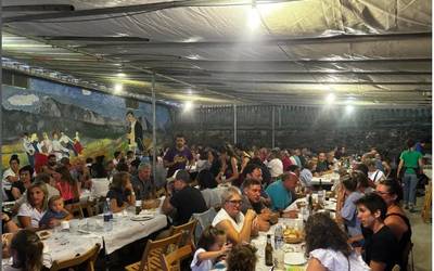 [EGITARAUA] Erromeria, soka dantza eta baso-harri txapelketa, Elorrioko Argiñeta auzoan