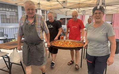 “Oso gustura” paella-janarekin eta hiru bingoekin Soraluzeko Itxaropenan