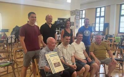 Antonino Ibarrondok egindako Realaren himnoa berreskuratuko dute