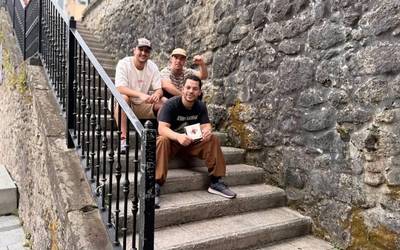 "Rap klasikoaren sustraiak ditu diskoak, baina gure erara moldatuta; gure esentzia du"