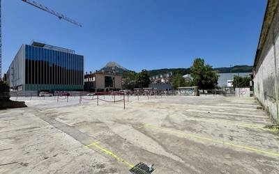 Amaitu dituzte Zalduspeko aparkalekuan ur-putzuak ekiditeko lanak
