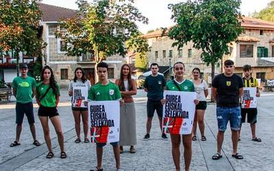 Euskal Selekzioaren aldeko futbito txapelketa antolatu dute abuztuaren 6an