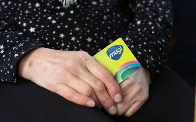Aldundiak aldaketak iragarri ditu Mugi txartelaren deskontu sisteman
