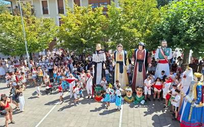 Olatzagutia erabateko festa da