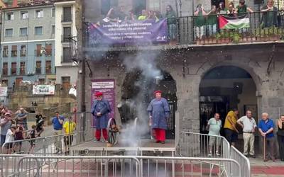 Kainoikadarekin hasi dituzte Santiago Santa Ana jaiak plazentziatarrek