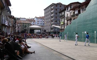 Giro bikaina eta pilota ikuskizun paregabea azken partidetan