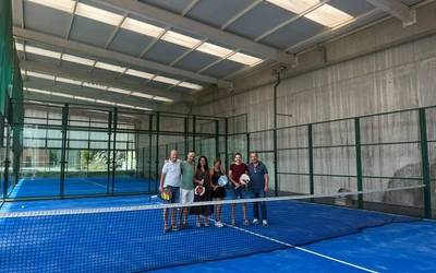Amaitu dituzte Mintxetako padel pistak berritzeko lanak