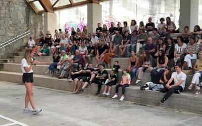 Barre algarekin agurtu dituzte Boluko jaiak
