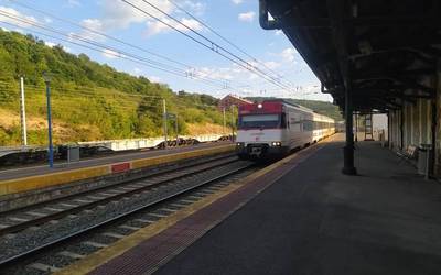 Gasteizko festetan gaueko tren zerbitzua izanen da