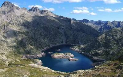 Panticosako mendi eta lakuetara joango dira Arrolakoak irailean