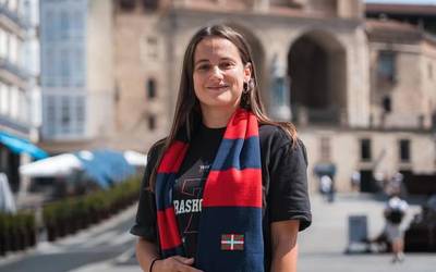 "Gero eta neska gehiago datozkigu Baskoniaz galdezka"