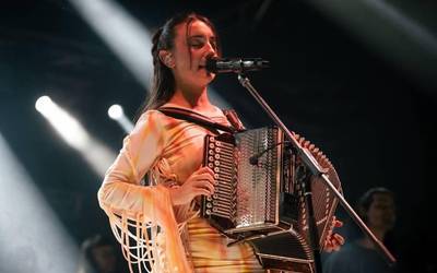 “Jaietan plazetan jotzea asko gustatzen zait, uste dut herri baten izaera islatzen dela bertan”