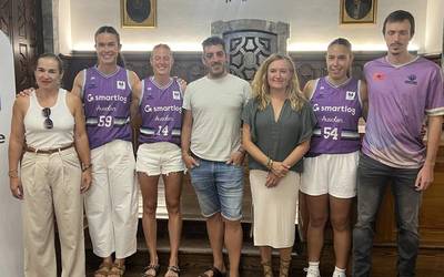 Bigarrengoz, munduko onenekin lehiatzera