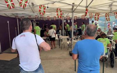Barajuanera ere heldu dira, beste urte batez, Andramaixak