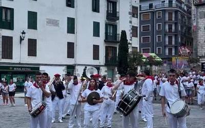 Txiki Eguneko Diana jendetsuarekin hasi da festa