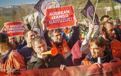 Urriaren 7ra arte luzatu dute Tubos Reunidos erosteko eskaintzak aurkezteko epea
