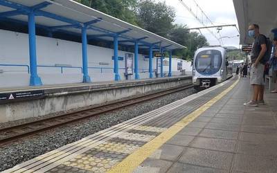 Euskotrenek tren zerbitzua indartuko du Kontxako bi igandeetan