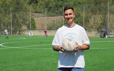 Futbol-7 zelaiko belarra berritu dute Tabiran