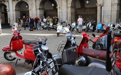 Badator Mondrally, eskuter klasikoen zaleen zita berezia