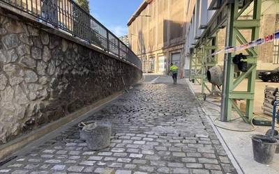 Datorren astean Baltegietako obrak bukatu eta sikatzen lagako dute kalea