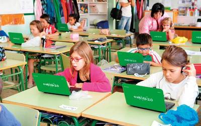 "Ezin dugu kontra egin; mundu digitala hor dago, eta adimen artifiziala ere bai"