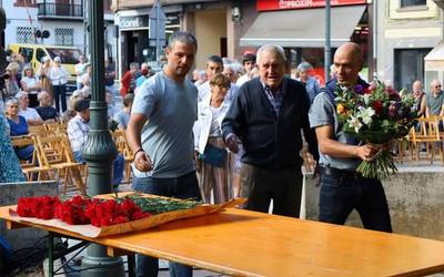 Frankismoaren biktimak omendu dituzte Berrizen
