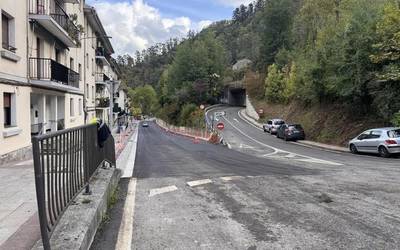 Bukatu dituzte asfalto-lanak eta zabalik da hegoaldeko sarbidea Soraluzen