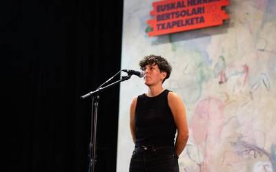 Miren Artetxek irabazi du Euskal Herriko Bertsolaritza Txapelketako lehenengo saioa