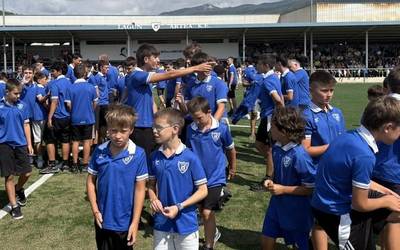 Gaztetxoen futbol torneoa Lakuntzan