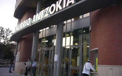 Amurrio Antzokiak 2026-2027 denboraldia aurkeztu du programazio anitzarekin