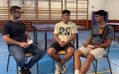 Bergara Mahai Tenisa taldea sortu dute