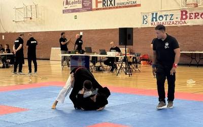 75 borrokalari aritu dira Eskoriatzako Kenpo Pro Tourrean