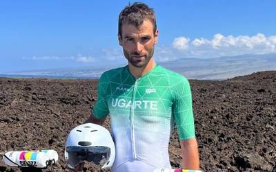 Hamahirugarren postu "sinestezina" lortu du Mikel Ugartek Hawaiin