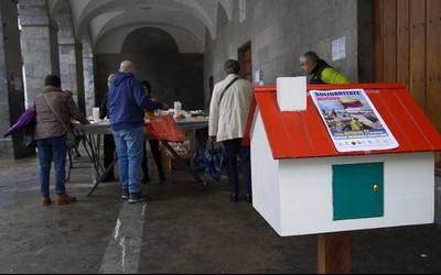 Herritarren elkartasuna bildu du Gazteak eta Garapena taldeak