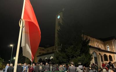 Ehunka lagunek egin diote azken agurra Igor Arzuagari