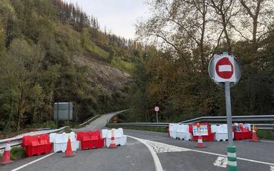 Aramaioko Udalak A-3920 errepidea lehenbailehen irekitzea eskatu du