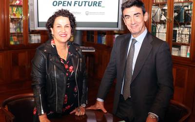 Talentua eta ekintzailetasuna bultzatuko dituen Open Future_  programa abiarazteko hitzarmena sinatu dute Aldundiak eta Telefonicak