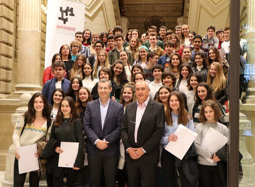 Jakiundeko Jakin-Mina programan parte hartu duten ikasleek diplomak jaso dituzte
