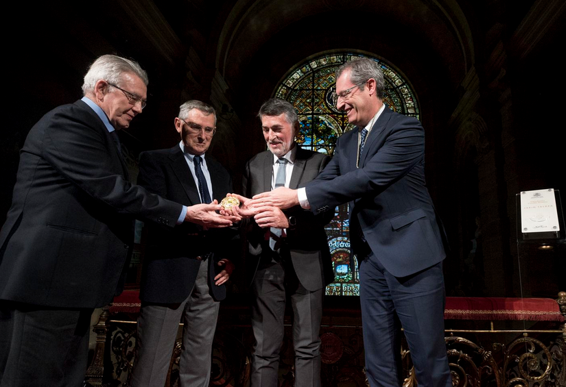Urrezko Domina jaso du Jakin talde historikoak, “euskal kultura eta modernitatea” lotzeko egindako lanagatik