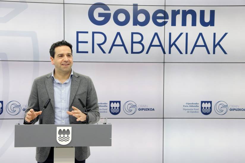 Adinekoen egoitza eta eguneko zentroetako tarifak eguneratzeko hiru milioi euro onartu ditu Aldundiak