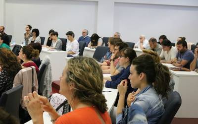 Hirugarren sektoreko 30 entitatek baino gehiagok parte hartu dute Elkar-EKIN planari buruzko saioan